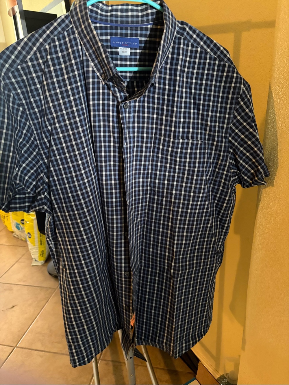Simply Styled Men's Navy and White Plaid Short-Sleeve Button-Down Shirt